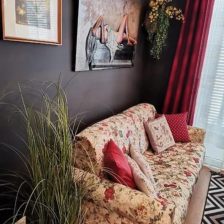 Lovely Jubbly Apartament *