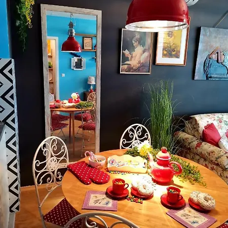 Lovely Jubbly Apartament