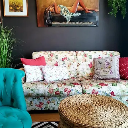 Lovely Jubbly Apartament *